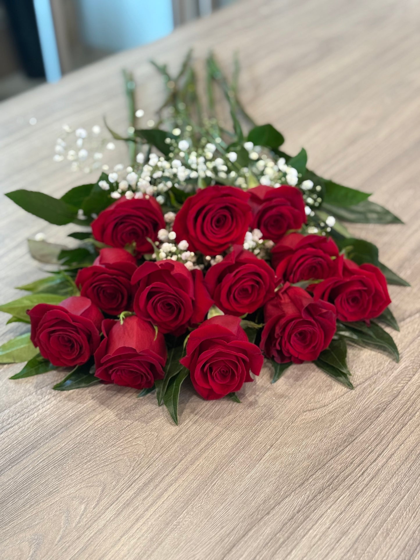 RB01 - Red Freedom Roses, Long stem